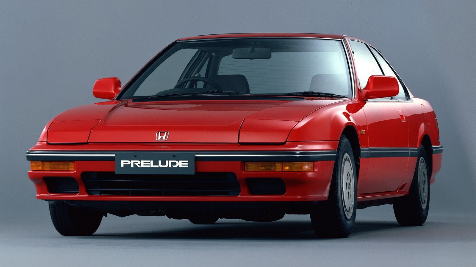 На фото: Honda Prelude 1987