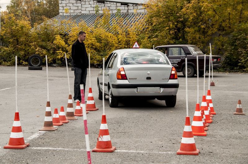 Как научиться правильно парковаться, практические советы для новичков