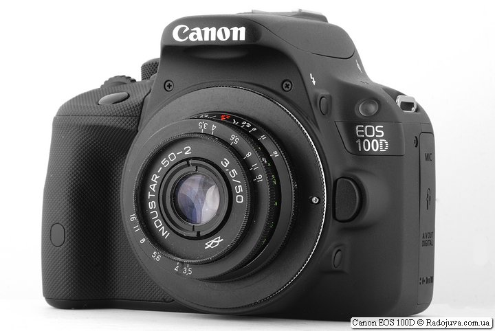 Canon EOS 100D с крошкой-объективом Industar-50-2