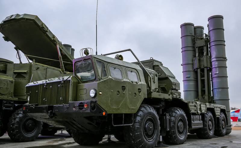Основа наземного сегмента ПВО РФ в 1990-е годы. ЗРС С-300ПТ, С-300ПС и С-300ПМ