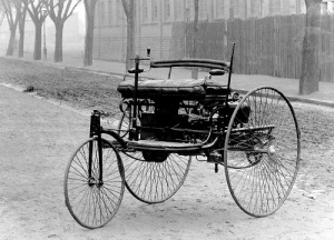 День рождения автомобиля — Карл Бенц получил патент на свой первый автомобиль