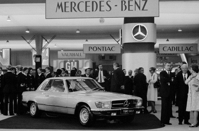 medium_mercedes-benz-350-slc-c-107-series-1971-1981-at-the-paris-motor